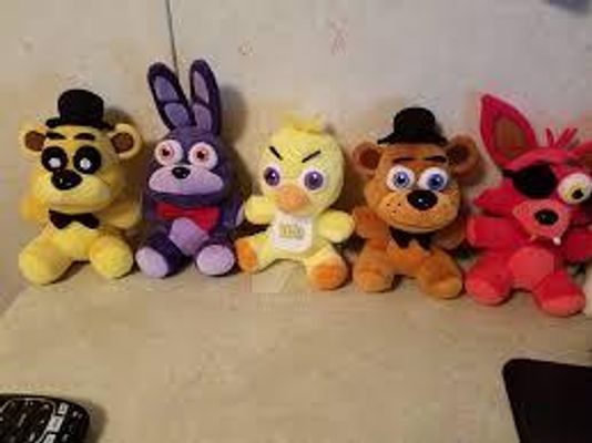 FnaF or FnaF plushies?