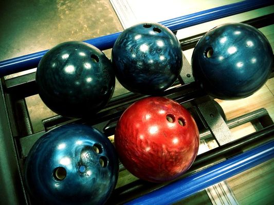 Strike it Big: Bowling Quiz