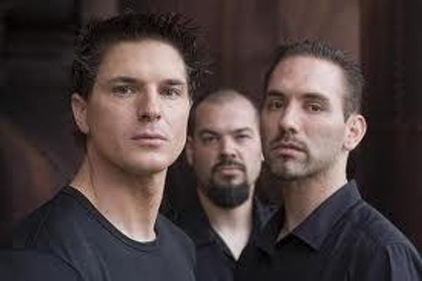 Does any one else watch ghost adventures I watch it just for the thrill ,even though ghosts scare me out of my wits