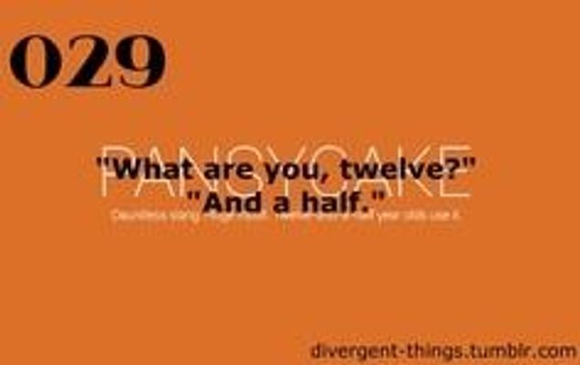 What are your 3 favourite scenes from Divergent? The book. ;)  Mine are:  3. The zip line 2. The Ferris wheel 1. THE MUFFIN SCENE!!!! :D :D :D