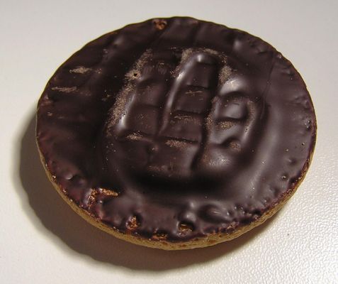 Jaffa Cakes- Are they cakes, or biscuits? This question has pondered over me (and a bunch of my class mates) for years: Is a Jaffa cake a cake, or a biscuit?