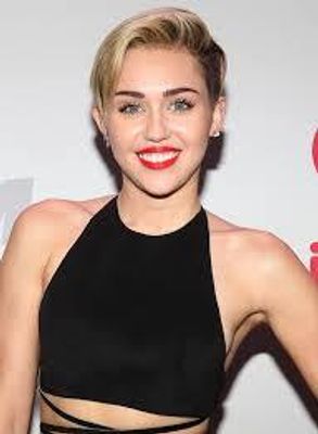 What do you think of Miley Cyrus? I wanted to know if qfeasters hate the new Miley! Make sure you comment right away!