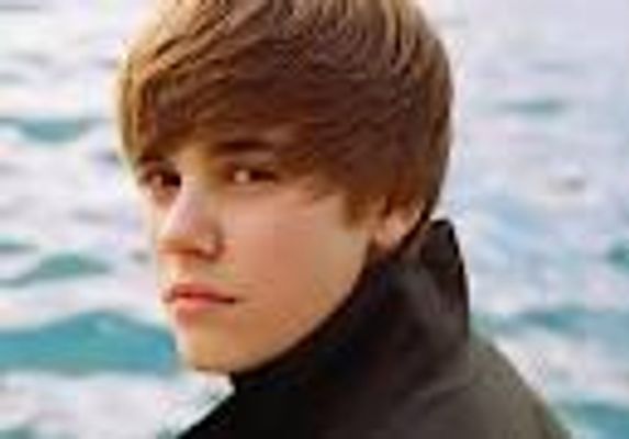 is justin bieber getting married Is justin bieber getting married to selena gomez and he propese