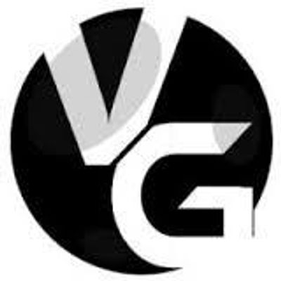 Does anyone on here besides me know about VANOSSgaming on youtube? PLEase I'm DESperate.