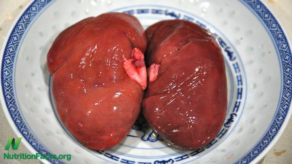 <c:out value='Mmmm kidney on a plate'/>