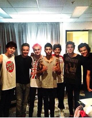 5 Seconds of Summer or One Direction?