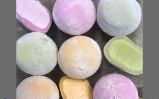 Mochi or macaroons?