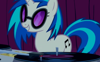 Who's the better pony musician?