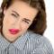 Go on a date with Miranda sings