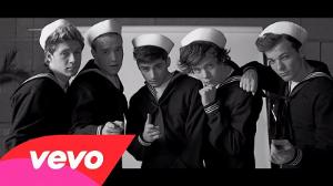 One Direction - Kiss You (Official)