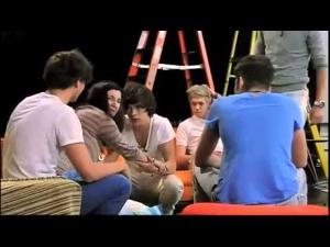 One Direction get pranked {Nickelodeon}