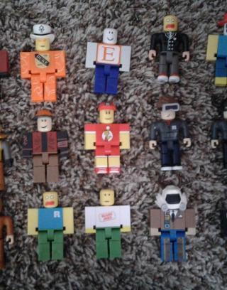 Which of my Roblox figures are you?