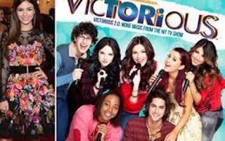 WHICH VICTORIOUS CHARACTER ARE YOU (1)