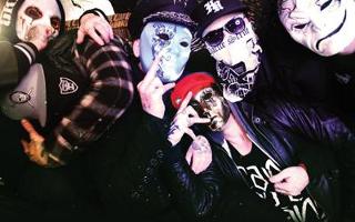 Who would date you out of Hollywood Undead?