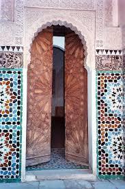 Which material is commonly used in Islamic geometric design?