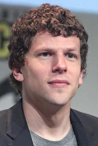 In 'The Social Network', which actor plays the role of Mark Zuckerberg, the co-founder of Facebook?