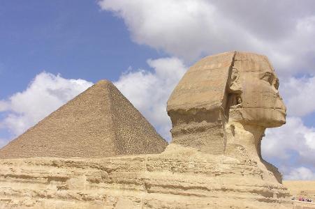 Which ancient wonder of the world was located in Egypt?