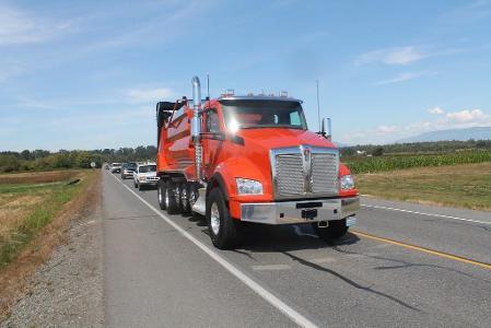 What is the payload capacity of a pickup truck?