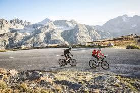 Haute Route mountain biking event takes place in which country?