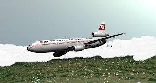 Which system failure contributed to the crash of Turkish Airlines Flight 981 in 1974?