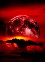 The red moon arrive