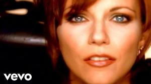 Martina McBride - A Broken Wing