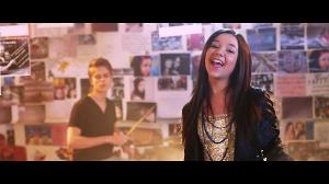 Maddi Jane - Barricade (Official Music Video)