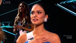 Steve Harvey Announces The WRONG Winner of Miss Universe 2015