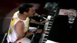 Queen - 'Bohemian Rhapsody' (Live)