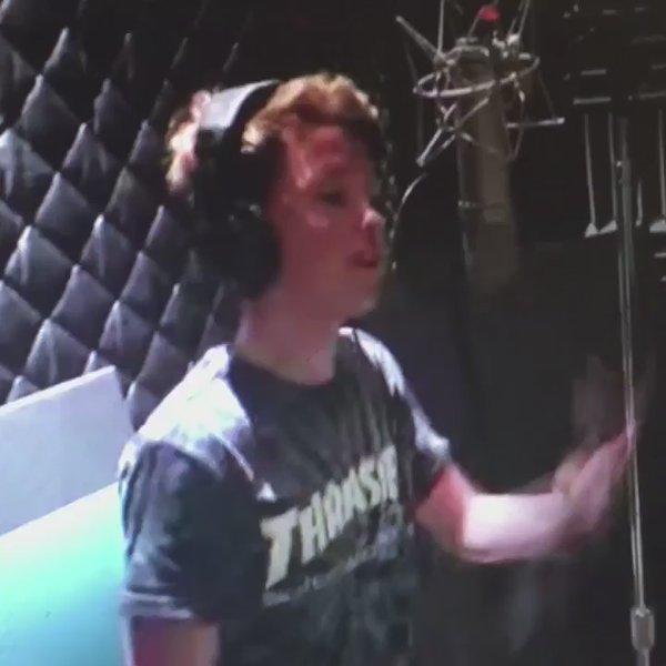 Music News & Facts on Twitter: "Jacob Sartorius recording 'Sweatshirt' in the studio without autotune https://t.co/20Quob1WWw"