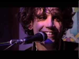 MIKA "Let It Snow" acoustic 2009