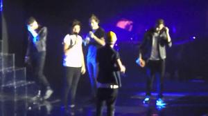 One Direction- Niall singing Bob the Builder Newcastle 9/4/13