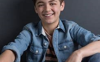 Do any of you even know who Asher Angel is? Im obsessed w/ him and I feel like you guys are like "who is this dude"