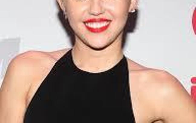 What do you think of Miley Cyrus? I wanted to know if qfeasters hate the new Miley! Make sure you comment right away!