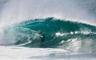 Which is better surfing or bodyboarding(boogie-boarding)? I want your guys opinion I know there is always a lot of surfers and bodyboarders out there but i want to know your guys opinion Surfing or Bodyboarding?