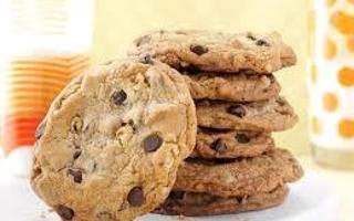 What type of cookies does everyone like? I like chocolate chip and samoas cookies