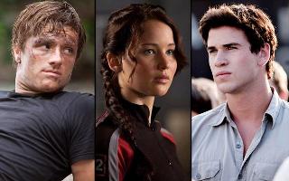 In the Hunger Games, does Katniss choose Petta or Gale? Who does she choose to love in the end?