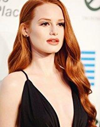 Who plays Cheryl Blossom in the Tv show Riverdale? I know the answer to this, do you?  Possible answers:  Madeline Pesch Madi Peters Madelaine Petsch Lili Reinhart Lily Raine