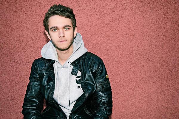 this is zedd, rly hot + cute, omg